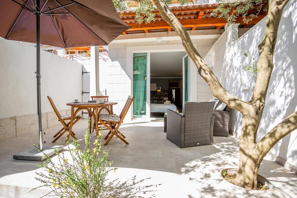Zlatni Bol Apartments Kültér fotó
