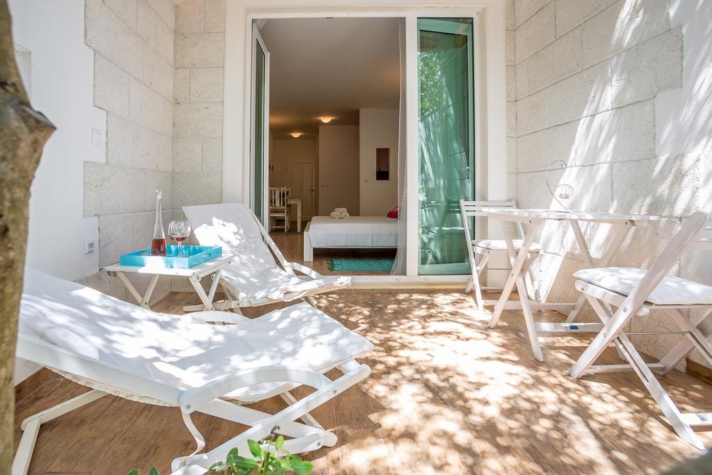 Zlatni Bol Apartments Szoba fotó