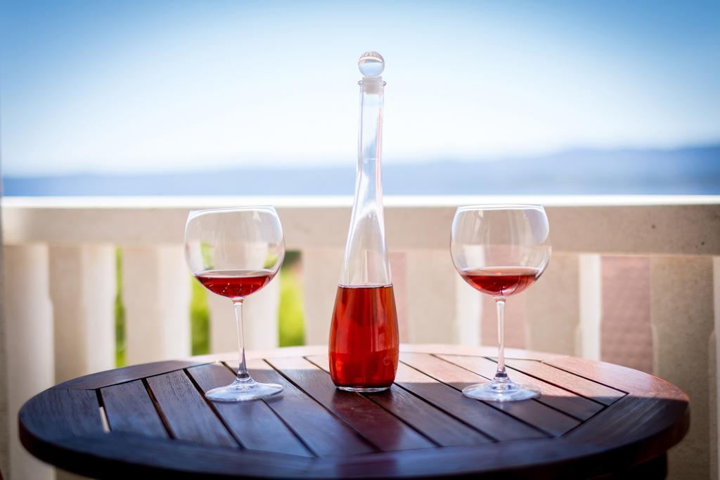 Zlatni Bol Apartments Szoba fotó