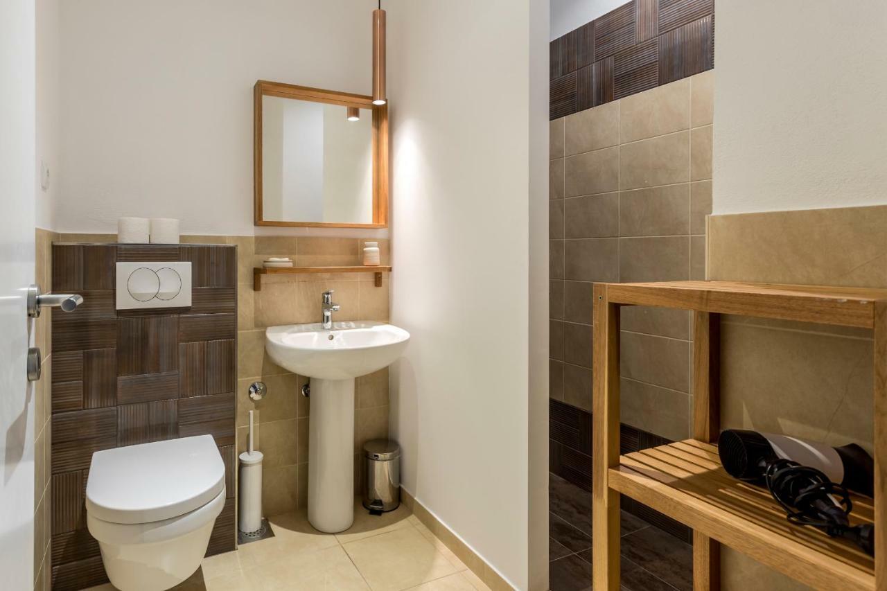 Zlatni Bol Apartments Kültér fotó